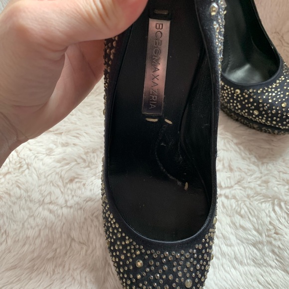 ⭐️ BCBGMAXAZRIA Black Satin Studded Pumps ⭐️ - Picture 4 of 8